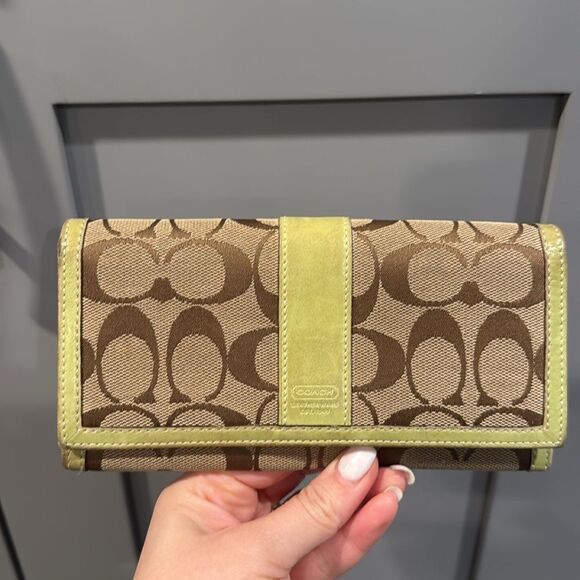 Coach Monogram And Green “lemongrass “ Leather - Picture 2 of 8